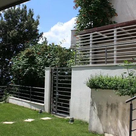 Ruskamen Apartman *