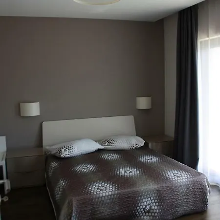 Ruskamen Apartman *