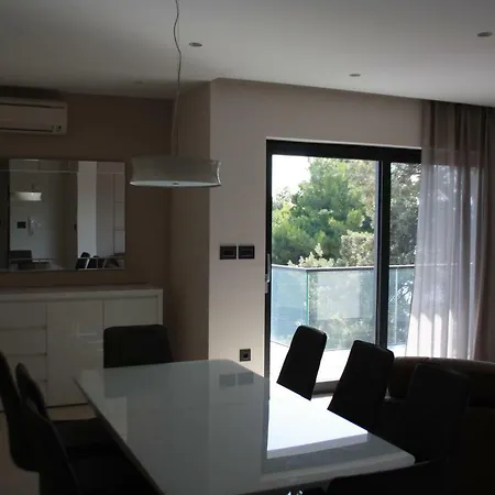 Ruskamen Apartman Lokva Rogoznica